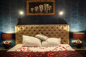 Фото номера Улучшенный двухместный номер с 1 кроватью Отель Hotel Strzelnica г. Kochcice 11
